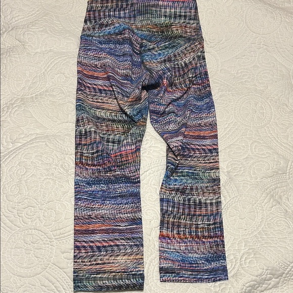 Lululemon Athletica Colorful Knit Pattern Leggings - Picture 5 of 8